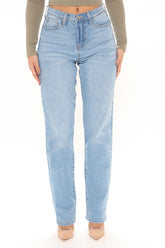 Night Out In Paris Straight Leg Jeans - Light Blue Wash Ins Street